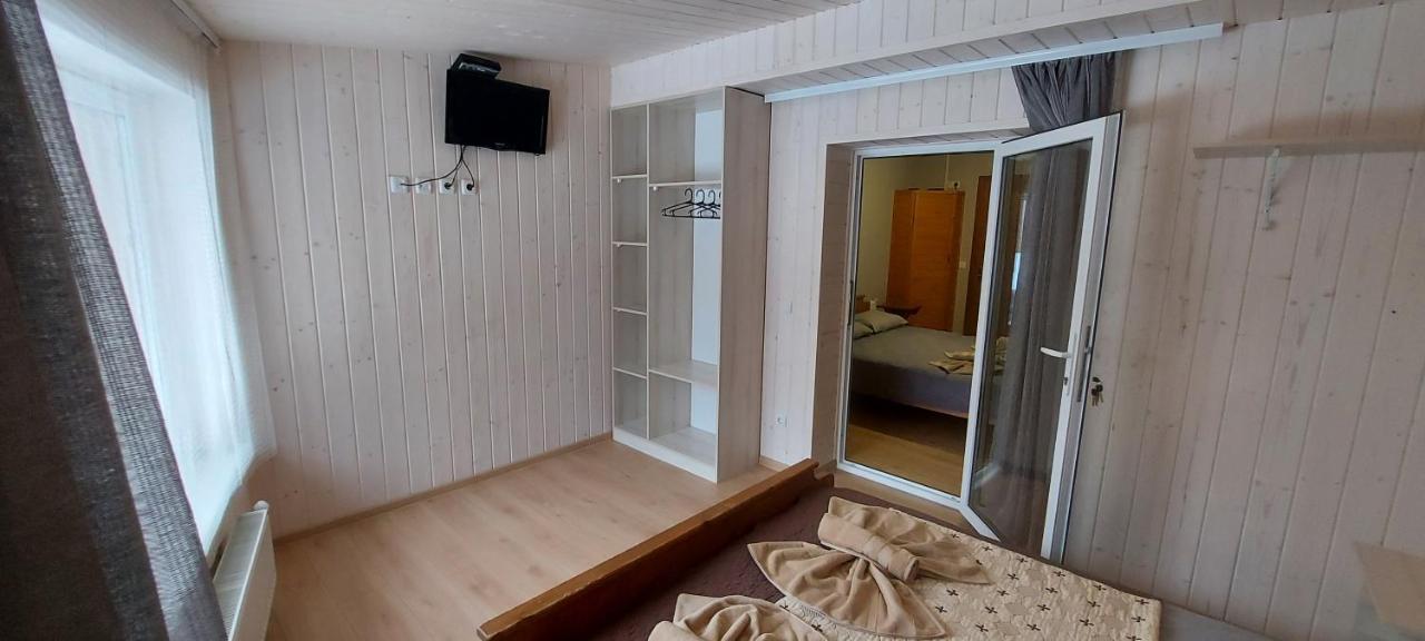 U Stozi Hotel Dragobrat Exterior foto