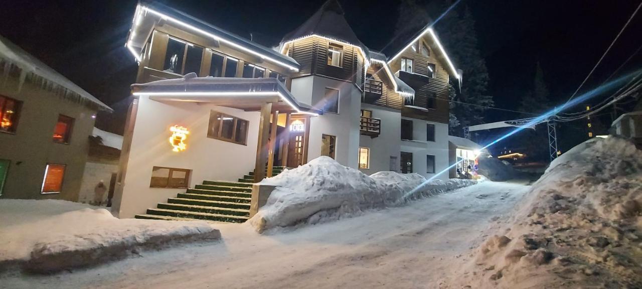 U Stozi Hotel Dragobrat Exterior foto